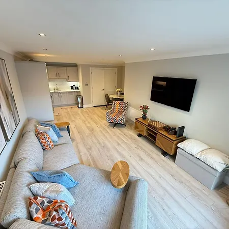 Apartment Coastal Charm *